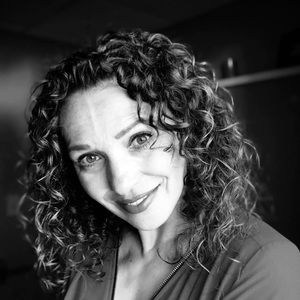 Meet your Posher, Ana